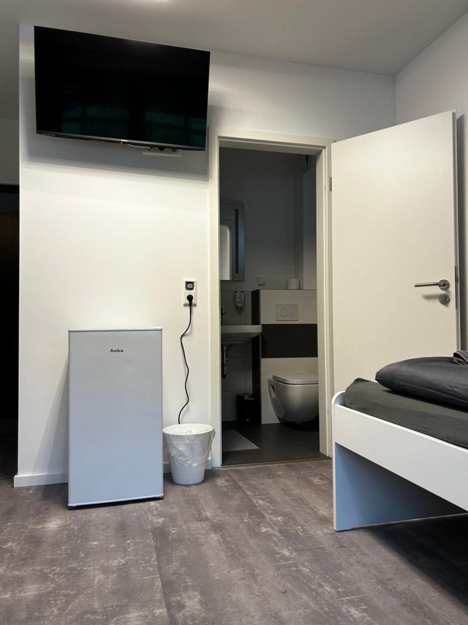 Olymp Wettenberg - Monteurzimmer Launsbach ภายนอก รูปภาพ